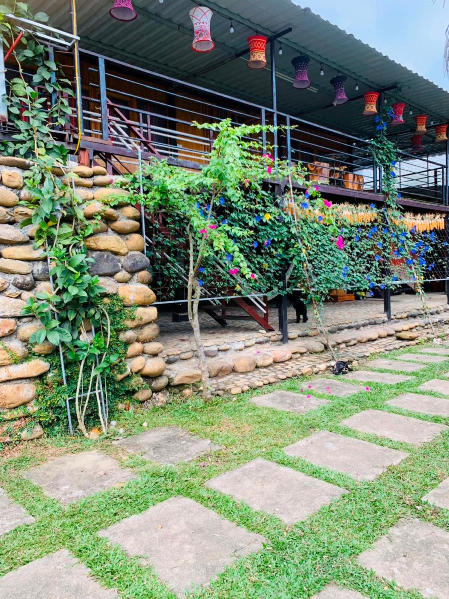 Homestay Nha Cua Mi - Mi'S House Yen Bai Esterno foto